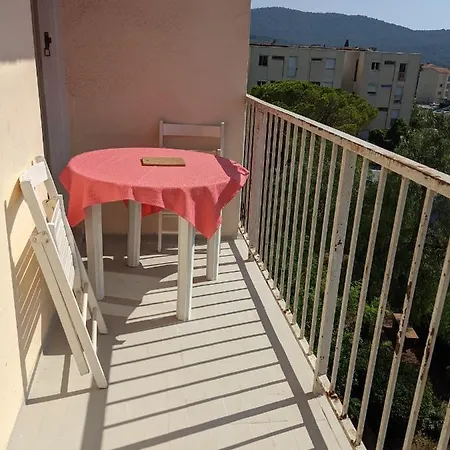 Superbe T2 Proche Des Plages Et Des Commerces Hyeres Exterior photo