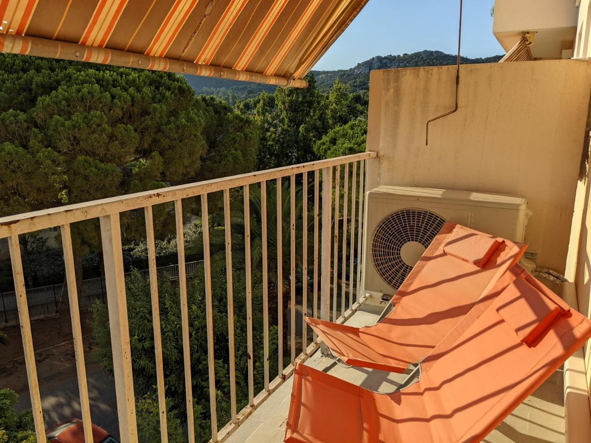 Superbe T2 Proche Des Plages Et Des Commerces Hyeres